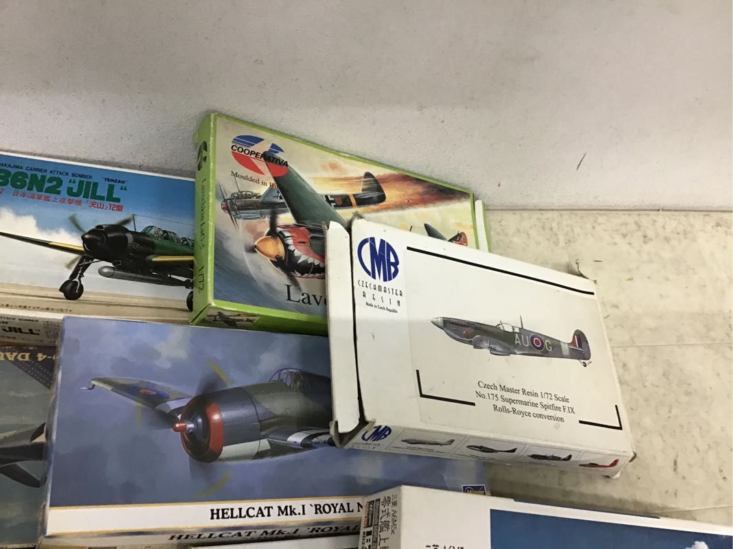 1円〜 同梱不可 ジャンク 1/72等 メッサーシュミット Me262B、三菱A6M5c 零式艦上戦闘機 52型丙 他_画像2