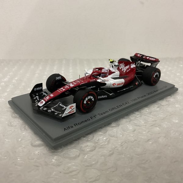 1円〜 スパーク 1/43 アルファロメオ F1 Team ORLEN C42 10th 2022 Bahrain GP ＃24_画像2