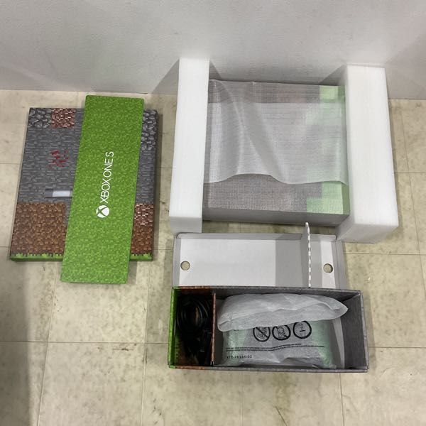 1円〜 欠品 動作確認/初期化済 XBOX ONE S 1TB マインクラフト リミテッドエディションの画像2