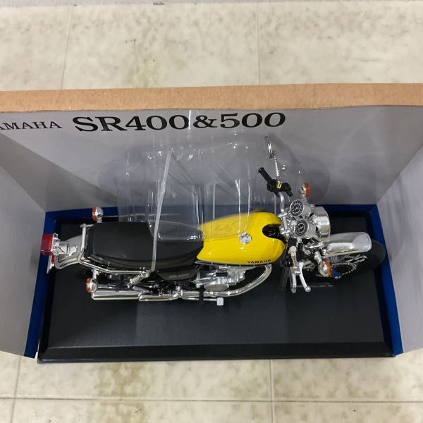 1円〜 アオシマ 完成品バイクシリーズ 1/12 ヤマハ SR400 ライトディッシュイエローソリッドの画像2