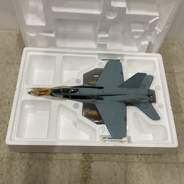 1円〜 フランクリンミント COLLECTION ARMOUR 1/48 F-18 Hornet U.S.Navy Eagle Noseart_画像2