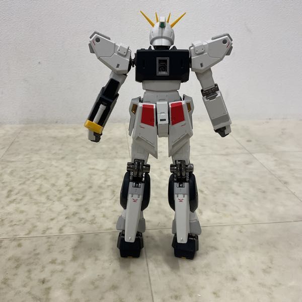 1円〜 バンダイ METAL ROBOT魂 SIDE MS νガンダム（ダブル・フィン・ファンネル装備型）_画像4