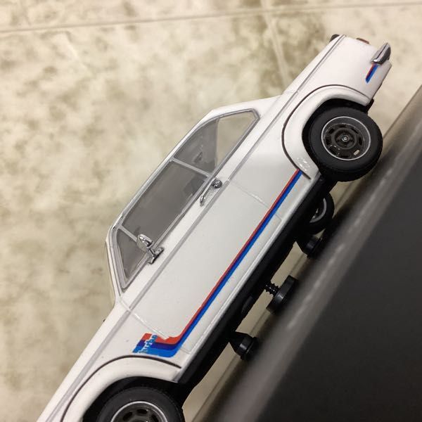 1円〜 Sammlermodell 1/43 BMW 2002 ターボの画像7