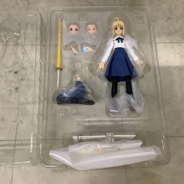1 jpy ~ figma 050 Fate/stay night Saber I clothes ver. 072 Saber * Horta 