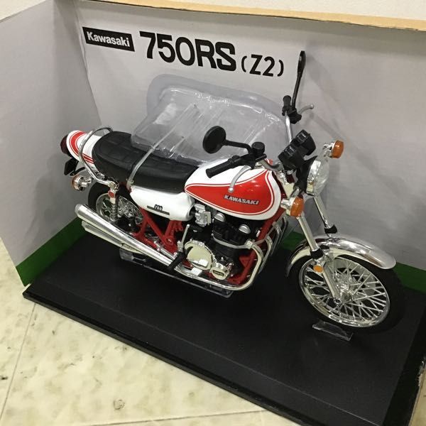 1円〜 アオシマ 完成品バイクシリーズ 1/12 カワサキ 750RS Z2 赤白カラーの画像3
