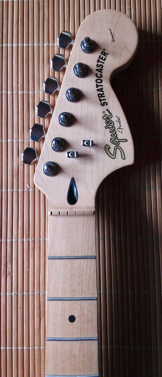 ★Squier 貼りメイプル指板 ラージヘッドの画像1