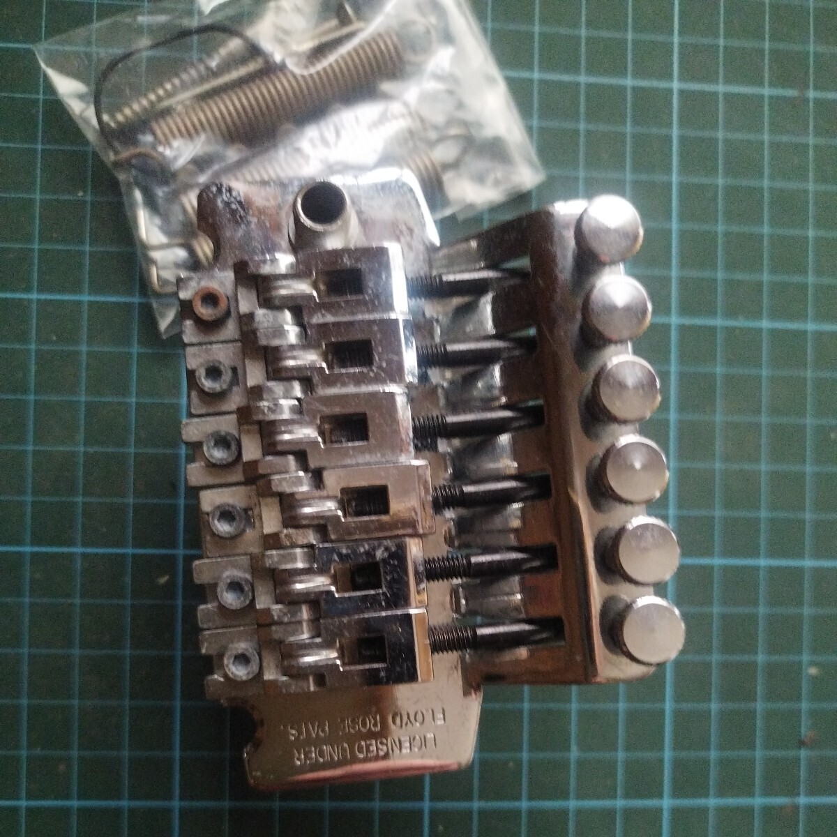 LICENSED UNDER FLOYD rose pats. 銀色 アーム、ブロック欠品の画像2