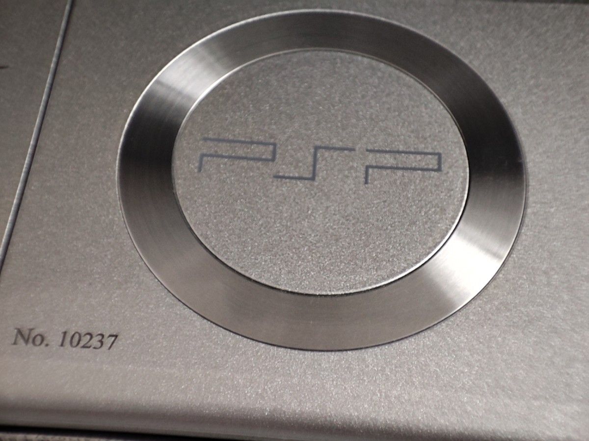 SONY PSP クライシスコア 限定版 FFVII 10th Anniversary Limited