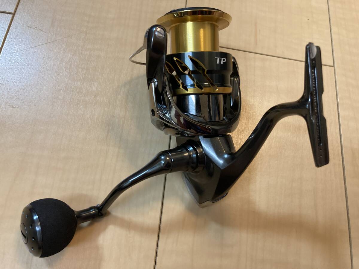 SHIMANO シマノ 20 ツインパワー C5000XG 美品_画像2