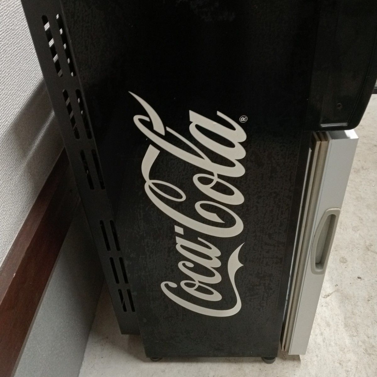 コカ コーラ ハイアール 冷蔵庫 JR-CC25B Haier|Yahoo!フリマ コカ コーラ ハイアール 冷蔵庫 JR-CC25B Haier|Yahoo!フリマ