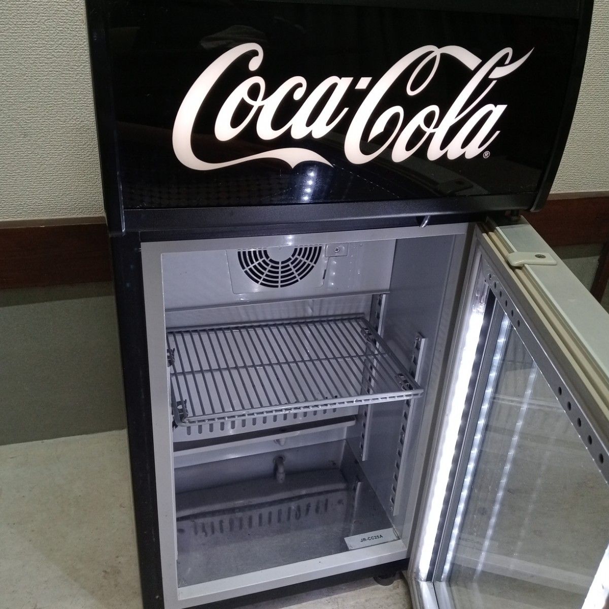 コカ コーラ ハイアール 冷蔵庫 JR-CC25B Haier|Yahoo!フリマ コカ コーラ ハイアール 冷蔵庫 JR-CC25B Haier|Yahoo!フリマ