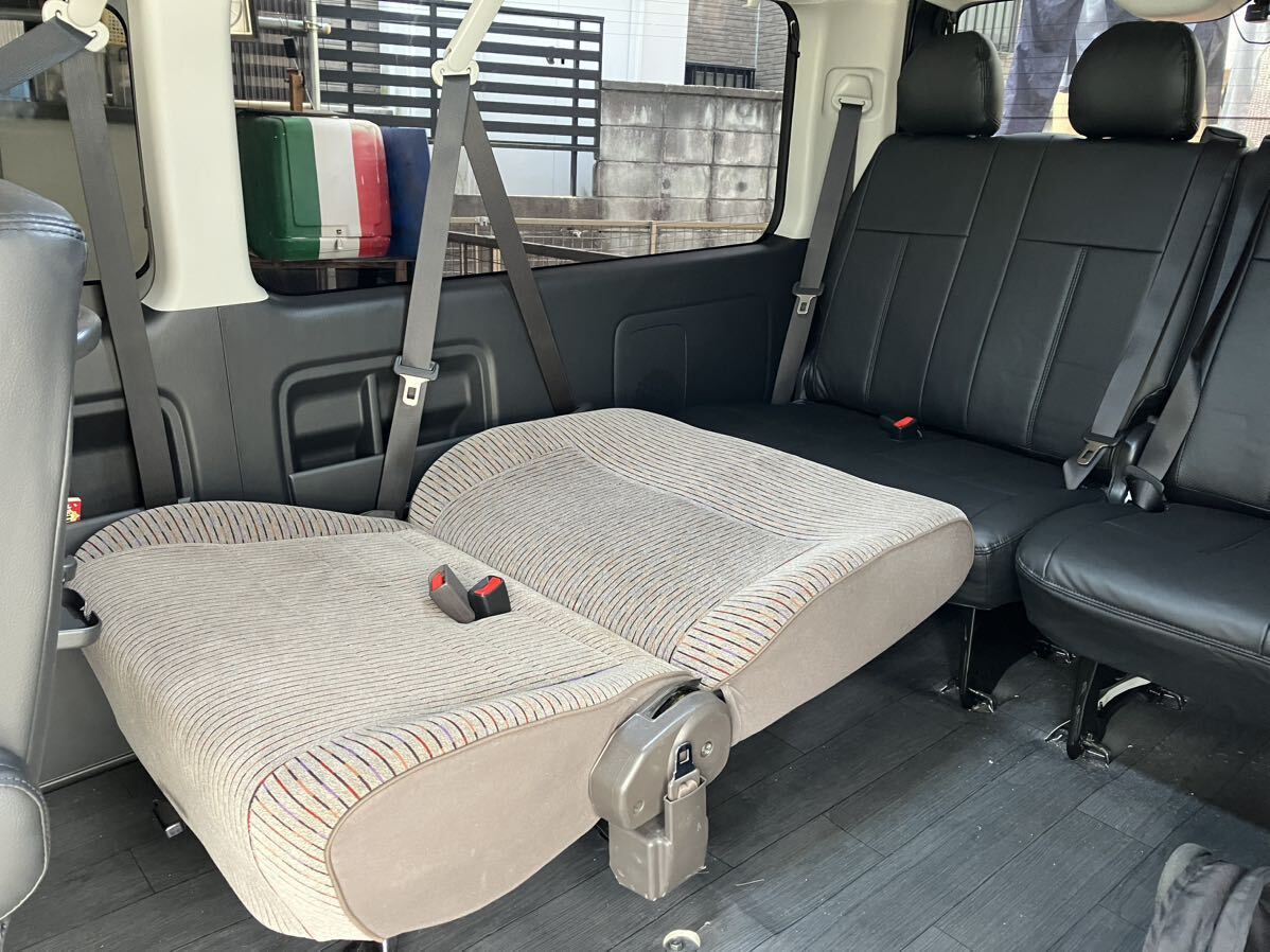  Hiace Wagon 100 series second seat bunk 