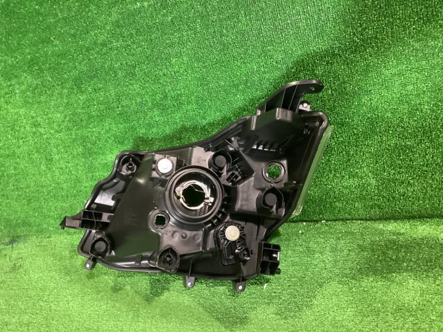 ルーミー DBA-M900A 右ヘッドランプASSY スタンダード ~R2/9 W3920 81110-B1570_画像6