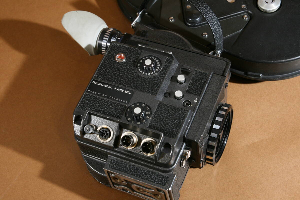 BOLEX H16EL 400FEET マガジン付 １６ミリカメラの画像2