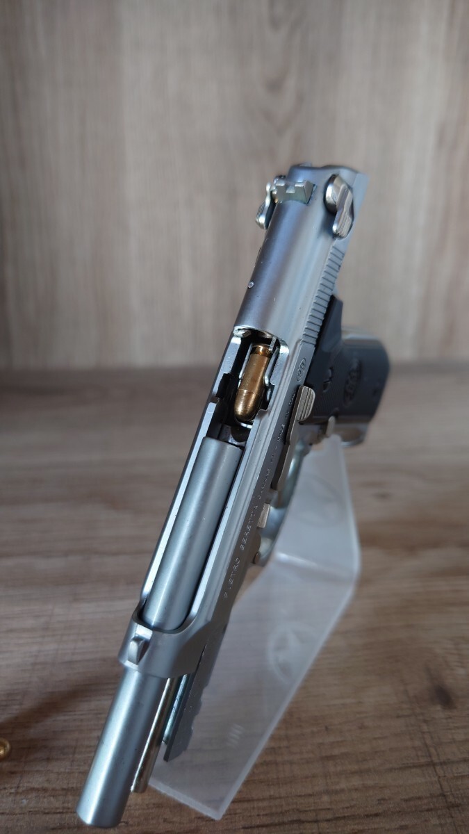 精巧1/2スケール ミニチュアモデルガン　M92A1 　シルバー　 ミリタリー　トイガン　モデルガン