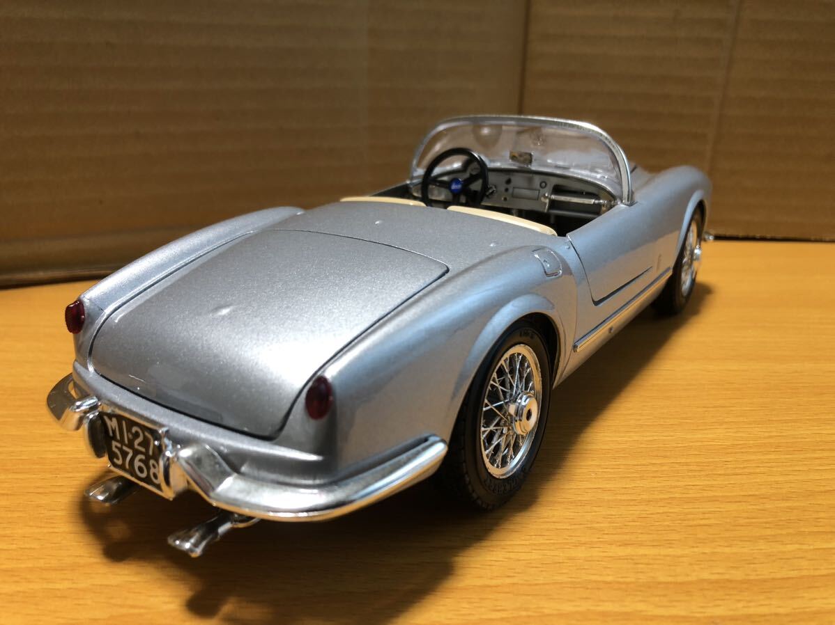 ブラーゴ 1/18 ランチア アウレリア B24 スパイダー 1955 Lancia Aurelia spider イタリア製の画像2