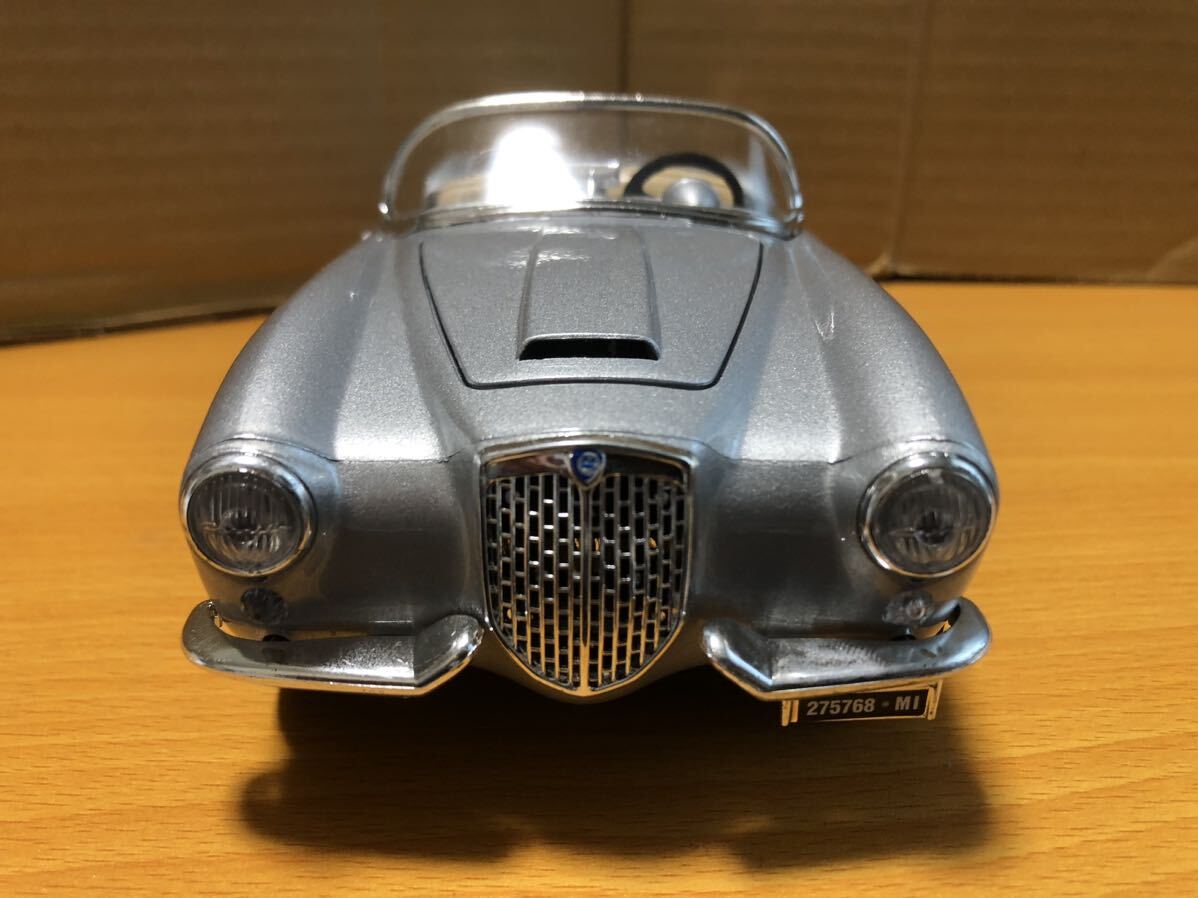 ブラーゴ 1/18 ランチア アウレリア B24 スパイダー 1955 Lancia Aurelia spider イタリア製の画像5