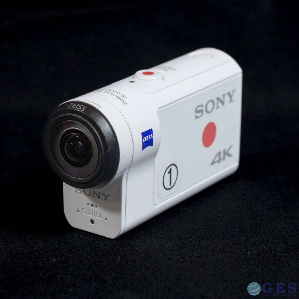【AC-1】SONY ソニー ウェアラブルカメラ アクションカム FDR-X3000 バッテリー×2・充電器・防水ハウジング等付属 4K録画【中古品】の画像1