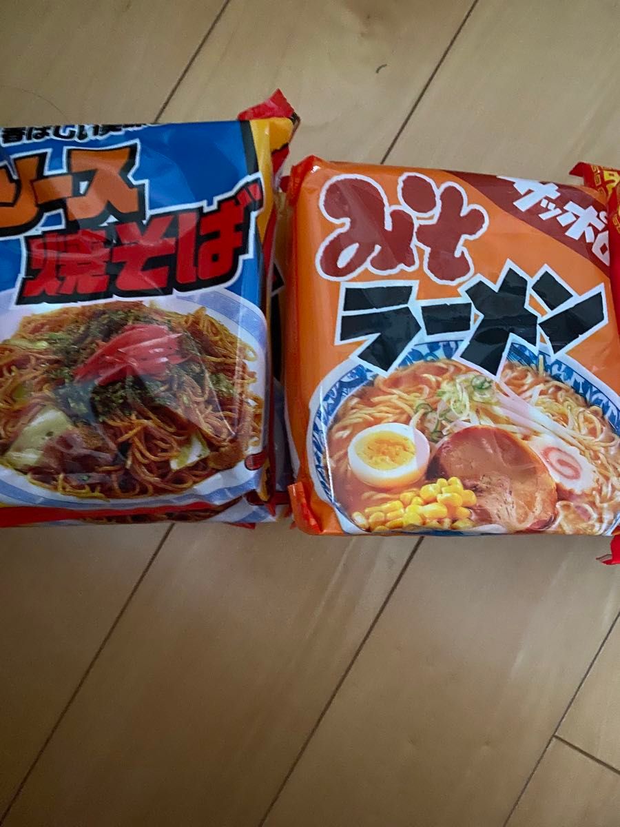 麺のスナオシ 味噌、正油ラーメン、ソース焼きそば 9袋、るるぶコラボシリーズ2箱、珈琲2缶