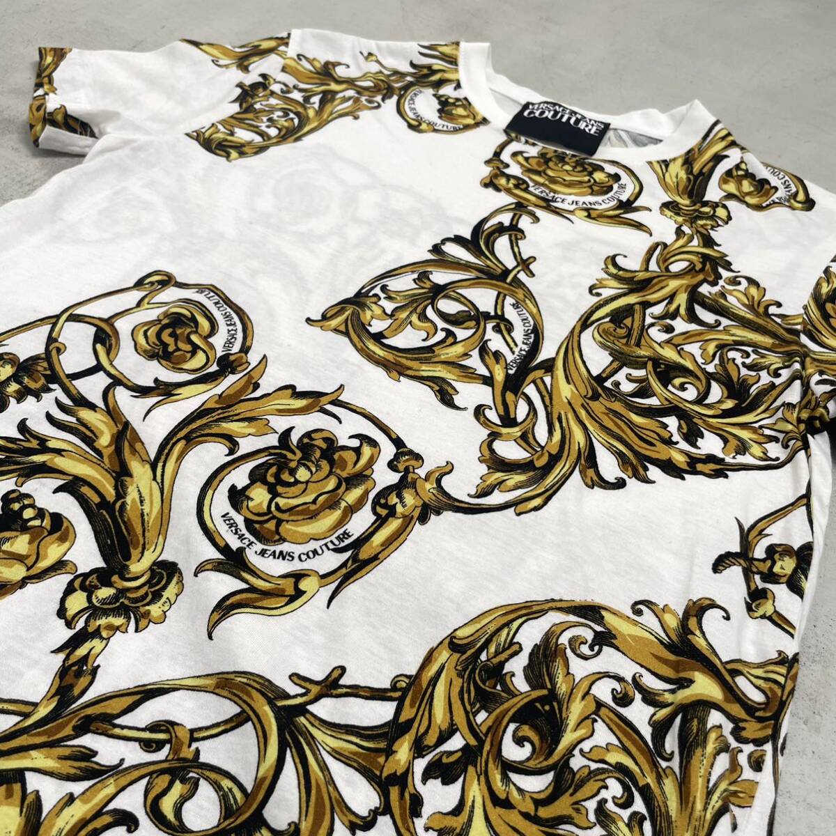 【美品】VERSACE JEANS COUTURE ヴェルサーチ バロック 半袖 Tシャツ カットソー S ホワイトの画像5