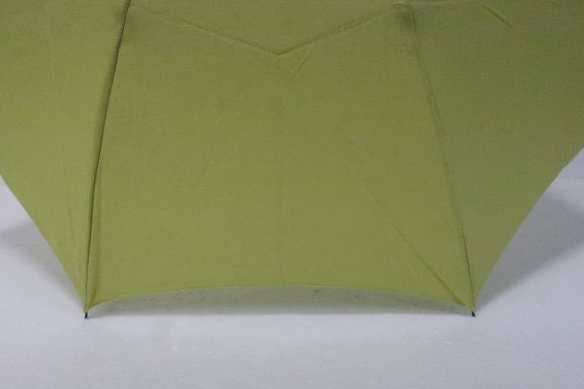 新品　ムーンバット製　Carino ricamo　紫外線防止加工　折り畳み日傘　４　黄緑系_画像5