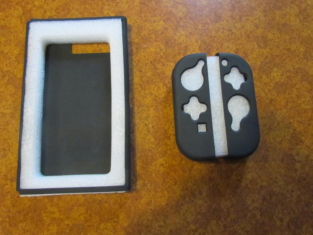 Nintendo Switch 新旧モデル シリコンカバー 有機ELモデル 分体式 本体カバー Joy-Conカバー ジョイコン保護 耐久性 キズ防止 衝撃吸収の画像1