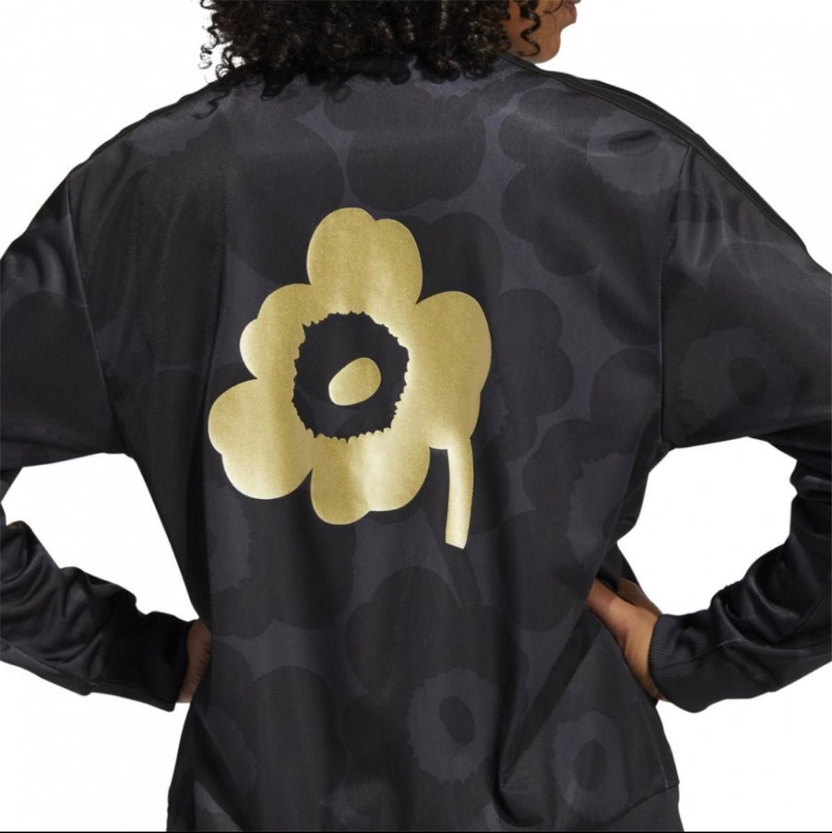新品 M adidas(アディダス)×MARIMEKKO(マリメッコ)コラボ 新品 M adidas(アディダス)×MARIMEKKO(マリメッコ)コラボ