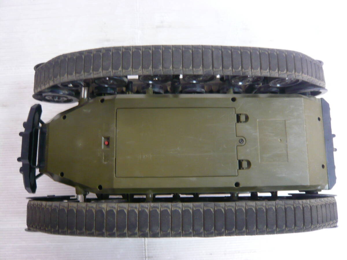 静/DEERC/Crawler/Gear Wheel/RCタンク/G2065/ASSAULT VEHICLE/カモフラージュ/1:12スケール/速度12km:h以内/使用感有★S-5264★の画像5