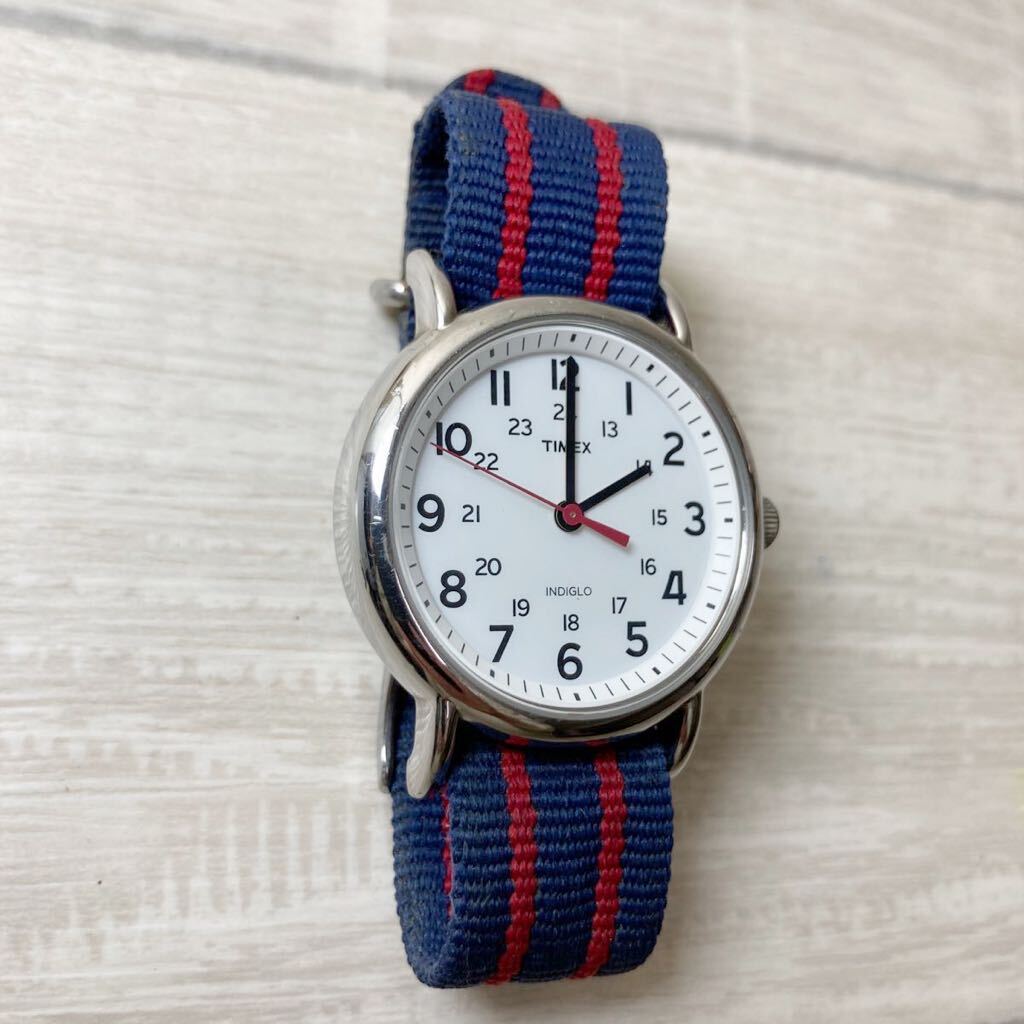 A4127 稼動品 TIMEX タイメックス 腕時計 白文字盤 weekender リボンベルト クォーツ腕時計 アナログ レッド ネイビー の画像3