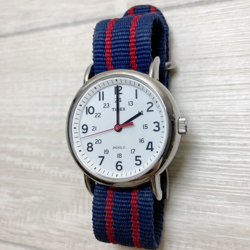 A4127 稼動品 TIMEX タイメックス 腕時計 白文字盤 weekender リボンベルト クォーツ腕時計 アナログ レッド ネイビー の画像2
