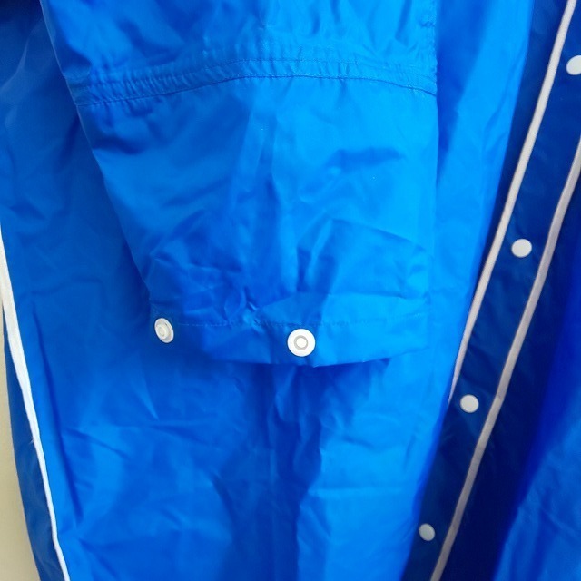 ◆送料無料！新品未使用！袖付レインポンチョ フリーサイズ 雨具 レインコート 合羽 自転車 梅雨対策 男女兼用 ブルー カッパの画像4