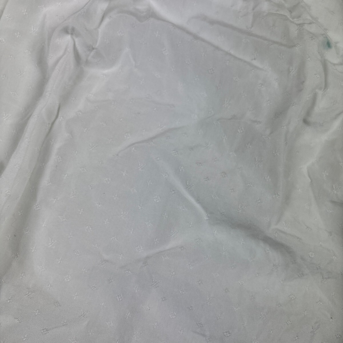 超希少 LOUIS VUITTON ルイヴィトン ジャケット モノグラム 刺繍 レザーボタン ダブルブレスト ガーゼ素材 フランス製 38サイズ ホワイトの画像6