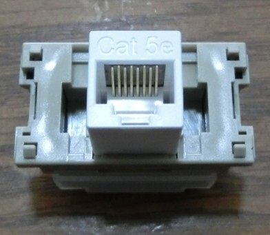 送料無料 新品 サン電子 LMJ-5EJA-G LANモジュラジャック ジャック式 グレー Cat5e ギガビット Gigabit 1000BASE-T カテゴリ5eの画像2