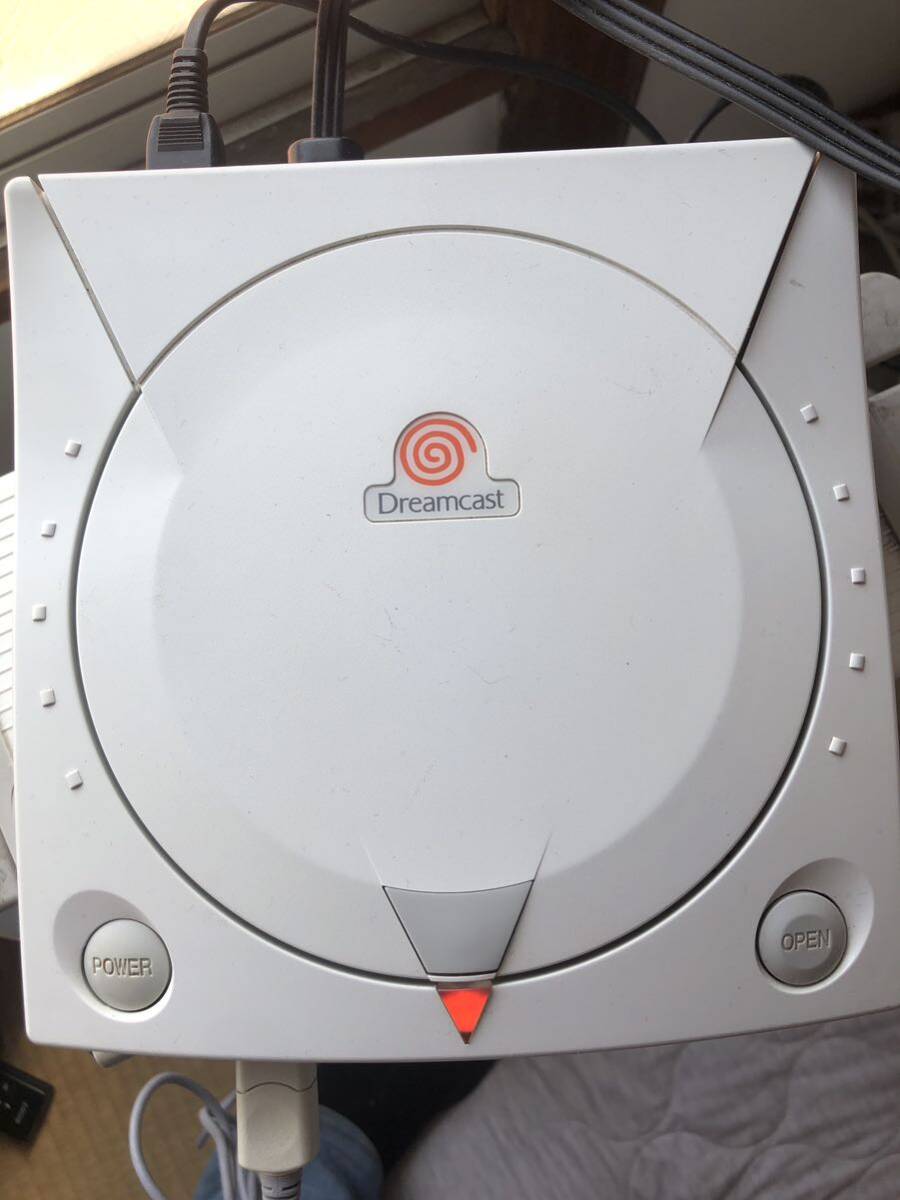 【中古】セガ ドリームキャスト SEGA Dreamcast 本体 コントローラー2ケ AVケーブル1本 電源ケーブル1本 通電確認OKの画像3