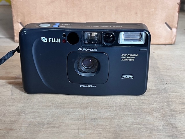 ♪FUJI CARDIA Travel mini DUAL-P コンパクトフィルムカメラ♪の画像1