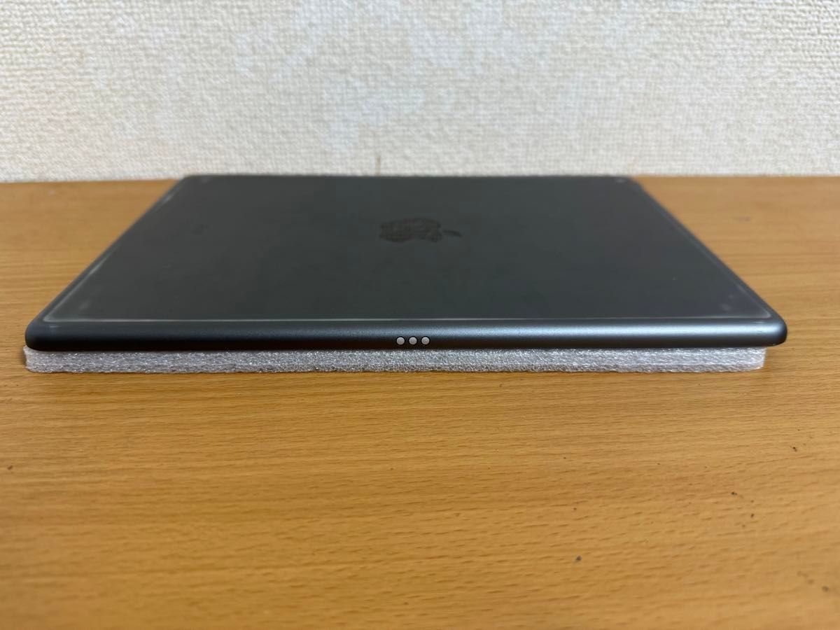 iPad 第8世代 Wi-Fi 32GB スペースグレイ MYL92J/A A2270 動作確認済