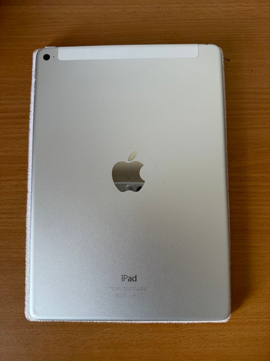 iPad Air 第2世代 Wi-Fi + Cellular 16GB シルバー MGH72J/A A1567 動作確認済