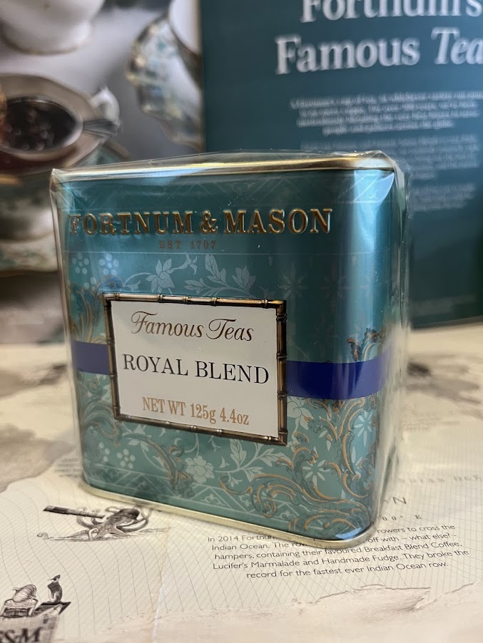 GW special *1 point only [ large Sale! including in a package . profit ] Royal Blend 125g can ~ four tonam&meison gift also optimum . cellophane .. can 