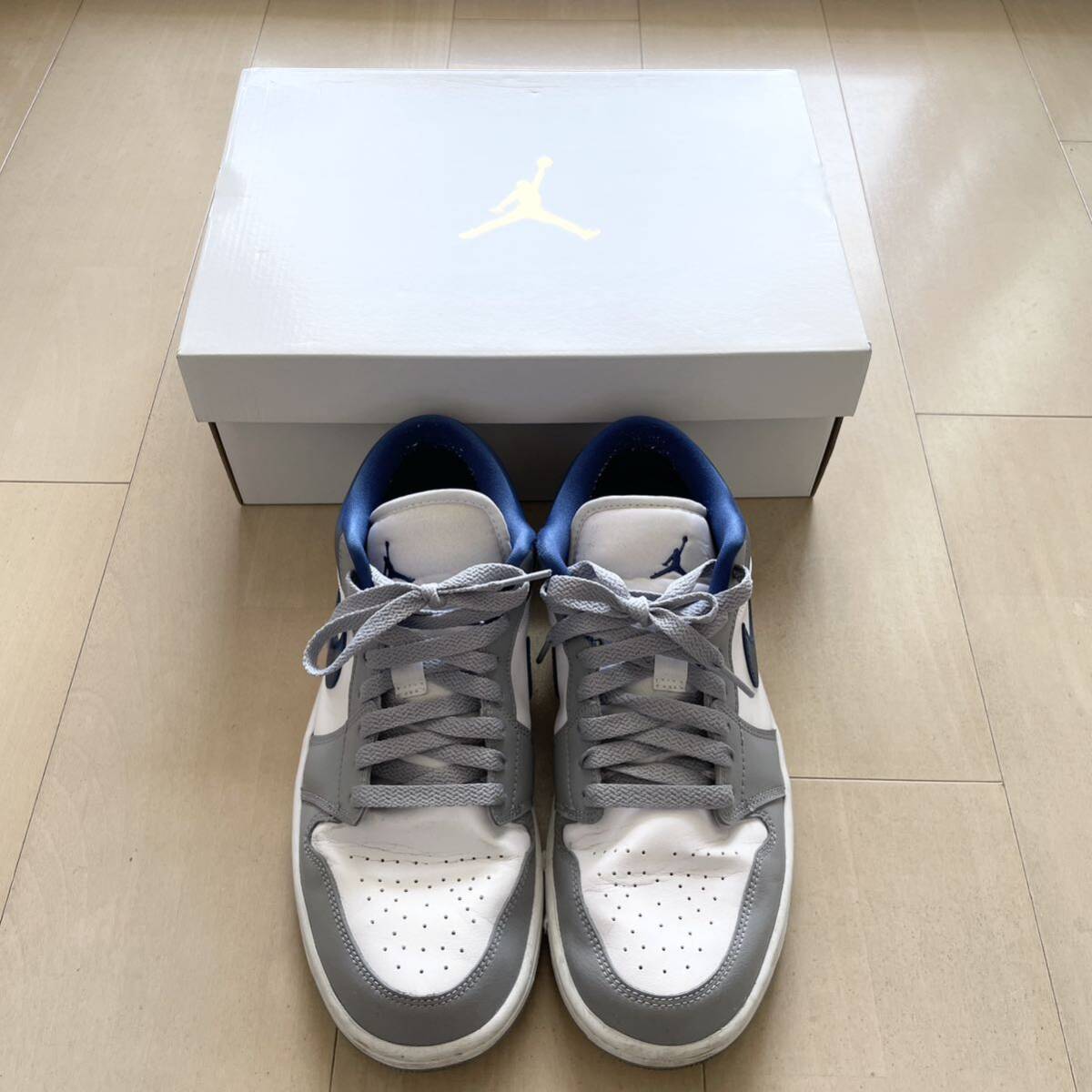 Nike WMNS Air Jordan 1 Low Grey and Blueの画像4