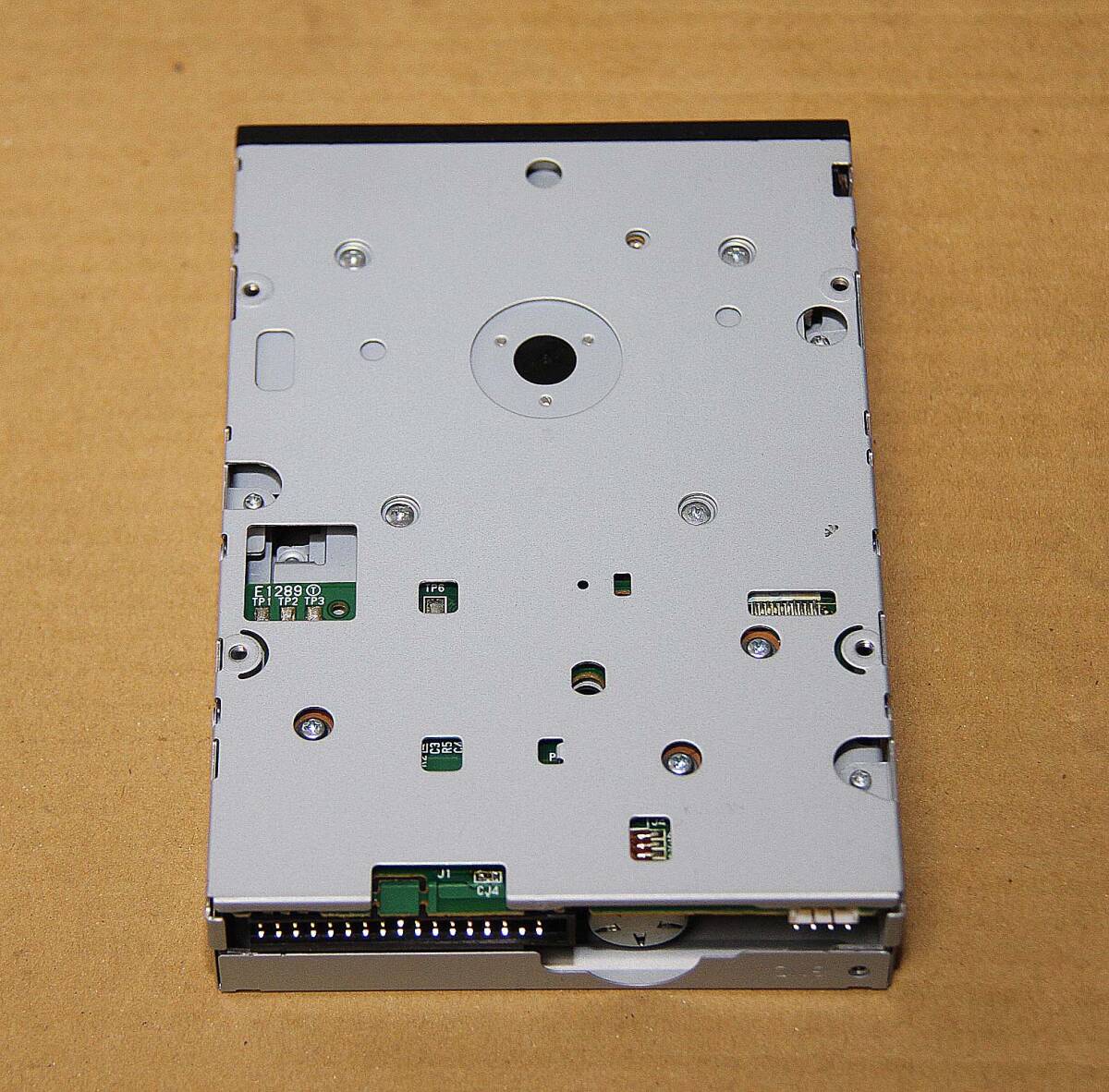 中古 内蔵 TEAC FD-235HG MSX(2DD用) 3.5インチ 2DD FDD フロッピーディスクドライブ SONY HB-F1XV HB-F1XD HB-F1XDJの画像3