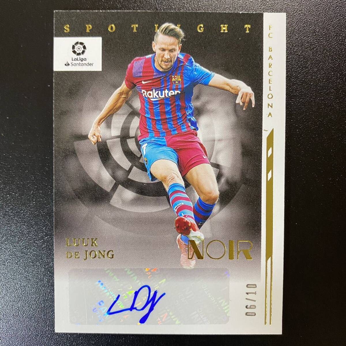 2021-22 Panini Chronicles Noir Auto Luuk de Jong /10 Barcelona ルーク・デ・ヨング 直筆サインカードの画像1