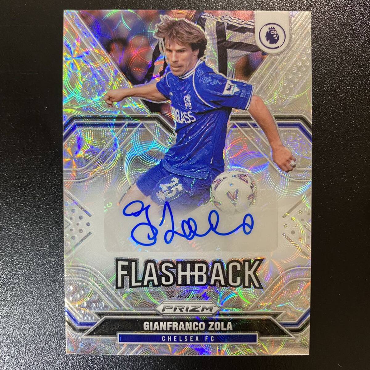 2021-22 Panini Prizm Premier League Flashback Gianfranco Zola Choice Auto Chelsea 直筆サインカード ジャンフランコ・ゾラの画像1