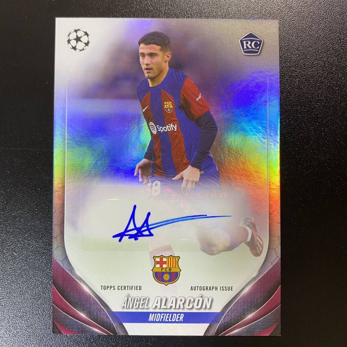 2023-24 Topps UEFA Club Competition Angel Alarcon Auto Barcelona RC 直筆サインカード アンヘル・アラルコン_画像1