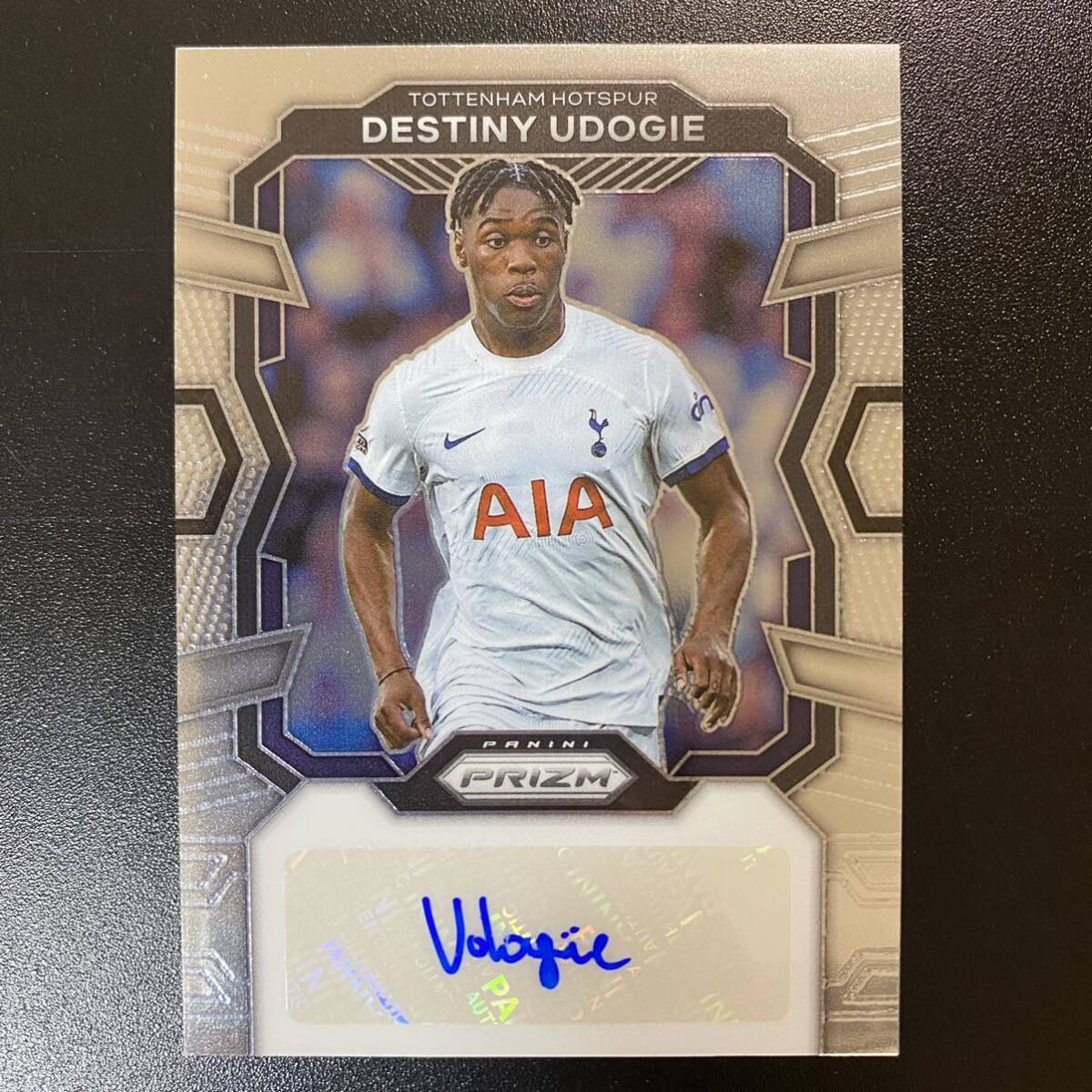 2023-24 Panini Prizm EPL Destiny Udogie Auto Tottenham Hotspur 直筆サインカード デスティニー・ウドジェ_画像1