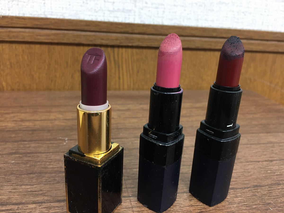 44235-6 lip summarize lipstick rouge Chanel Dior Givenchy Yves Saint-Laurent Adi comb .n Bobby Brown brand cosmetics 