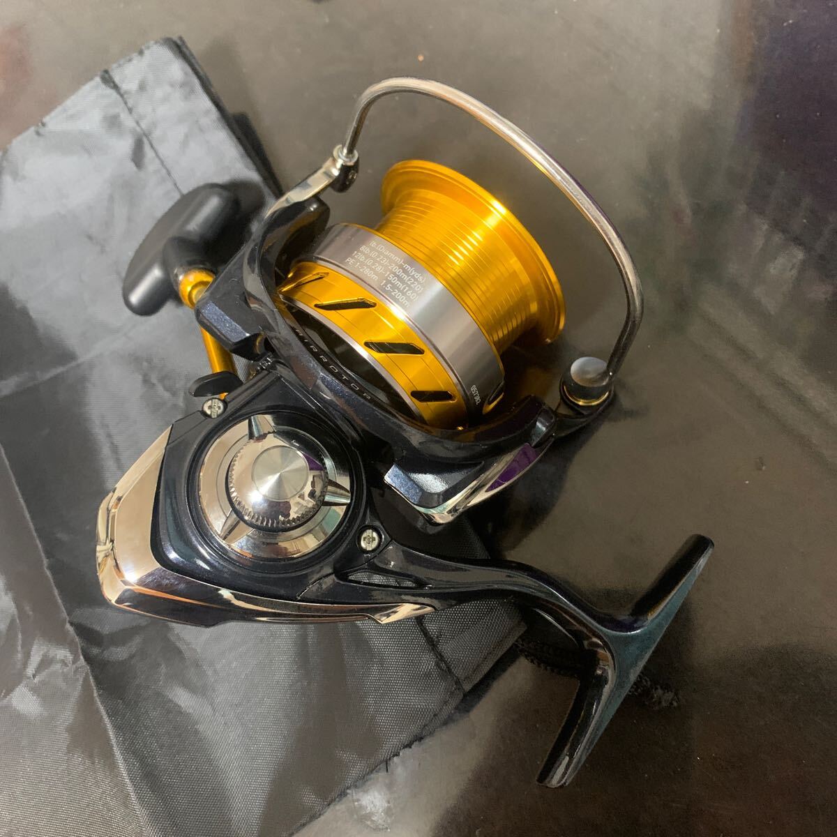  中古　美品　DAIWA　ダイワ 15 レブロス REVROS　3012H　即決　リールスタンド　おまけアリ_画像9