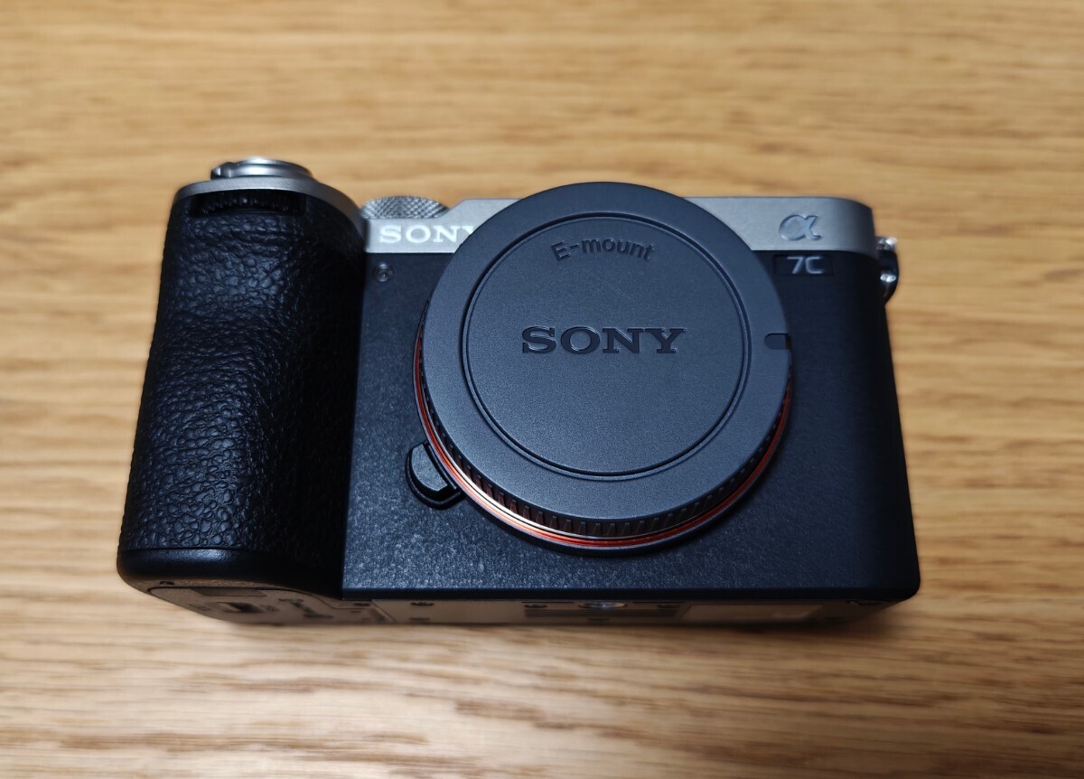 【1円から】ほぼ新品 sony ソニー α7CII a7c2 シルバー 保護フィルム付き おまけ付き_画像1