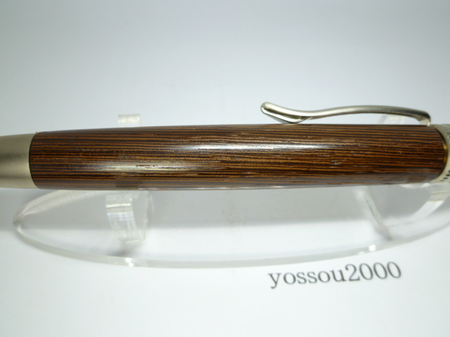 ウェンジ 木製ボールペン　ロングタイプ　 三菱ジェットストリーム芯_画像2