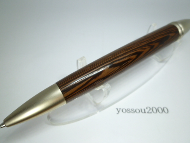ウェンジ 木製ボールペン　ロングタイプ　 三菱ジェットストリーム芯_画像3