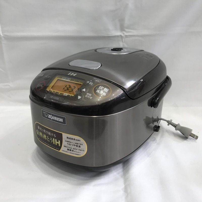 ＺＯＪＩＲＵＳＨＩ 象印 ２０１９年製 ３合炊き ＩＨ炊飯器 ＩＨ 炊飯ジャー 極め炊き 豪熱沸とう ＮＰ－ＧＶ０５ 中古 電化製/248_画像1